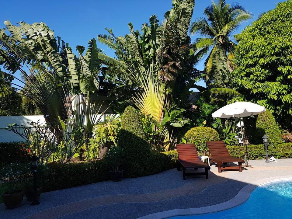 Peaceful Homestay Rawai Bagian luar foto